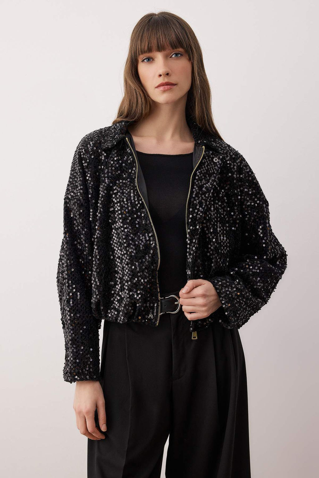 Siyah Oversize Parlak Pul Payet Bomber Mont TWOAW26MO00165