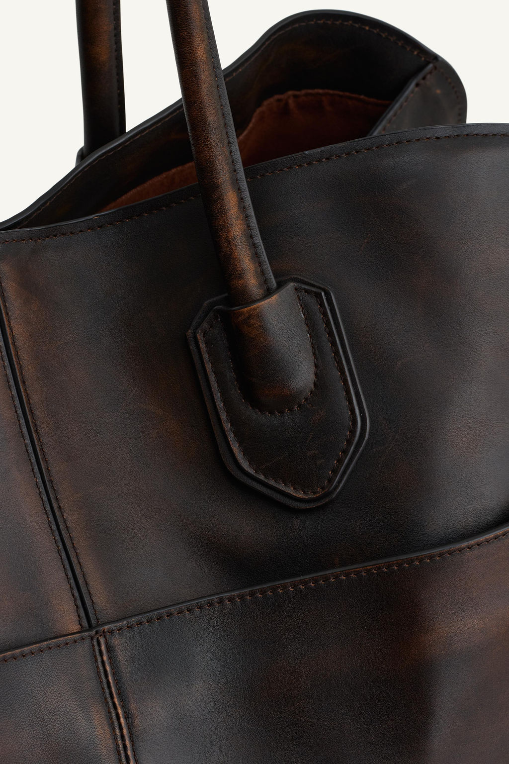 LIMITED EDITION LEATHER SHOULDER BAG - Zara фото 9