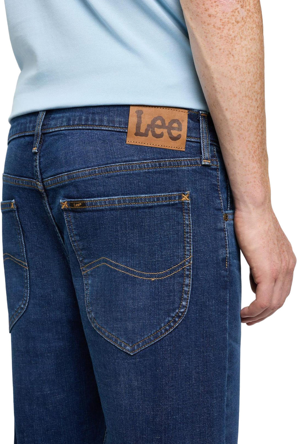 Джинсы мужские