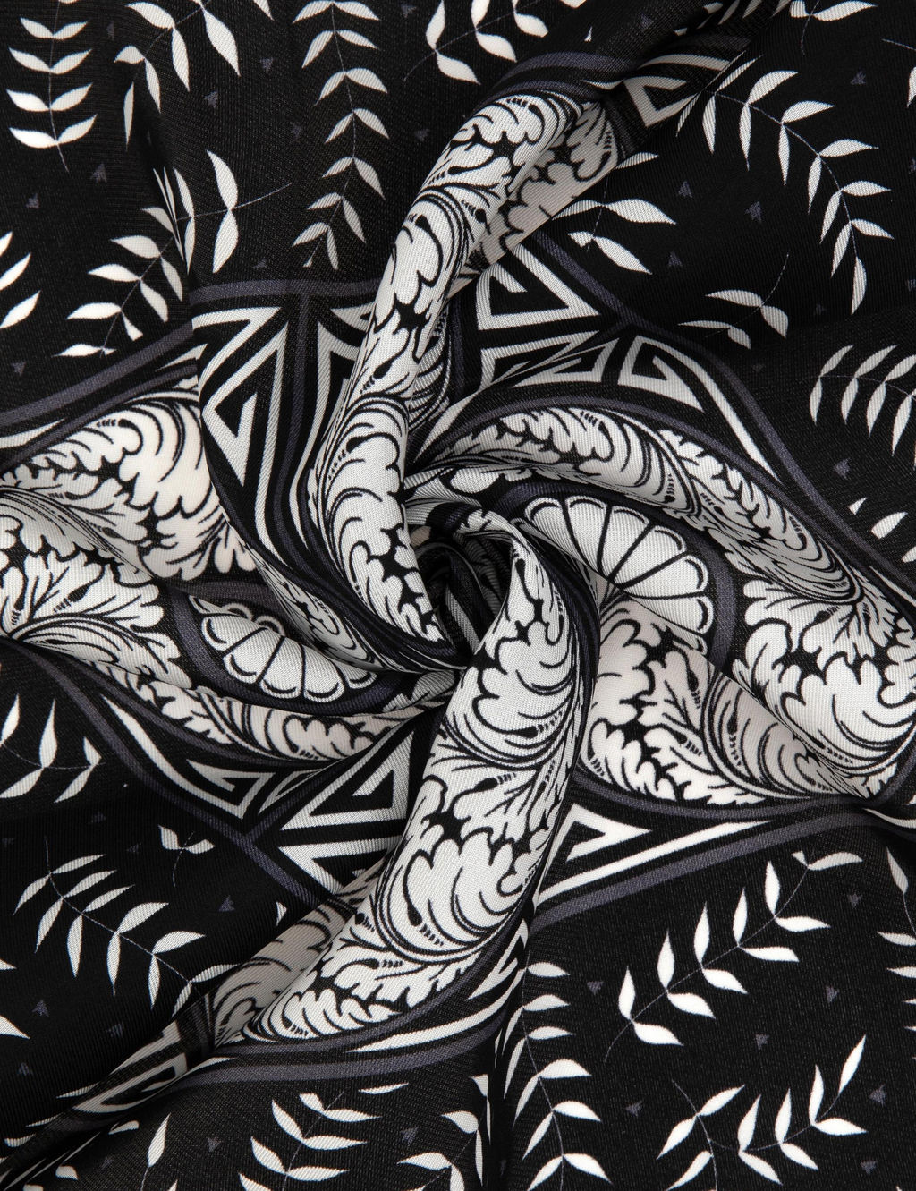 Siyah Mendil - Cacharel фото 4