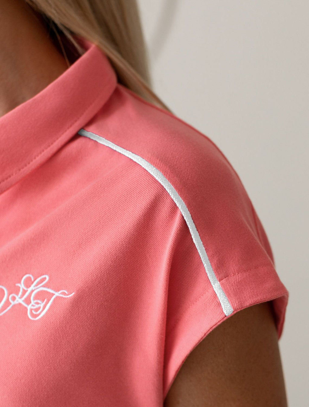 Футболка-поло из фактурного трикотажа - Vilatte фото 6