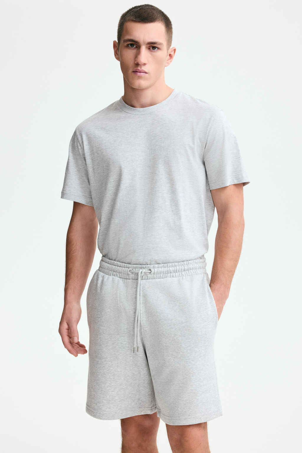 Pantal?n corto Regular Fit - H&m фото 12