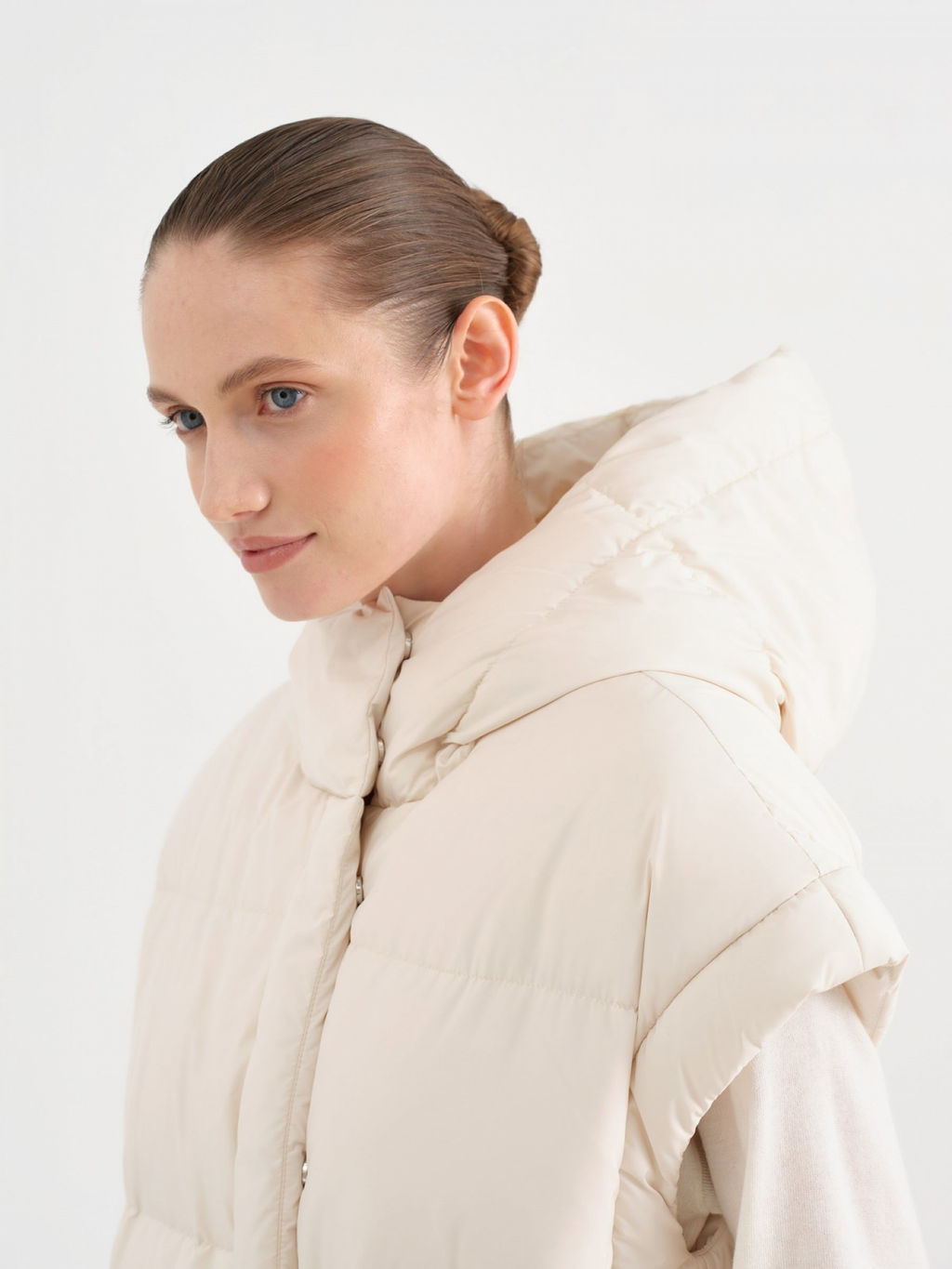 Conso/WDM 230558 - milk Пуховый жилет  фото 2