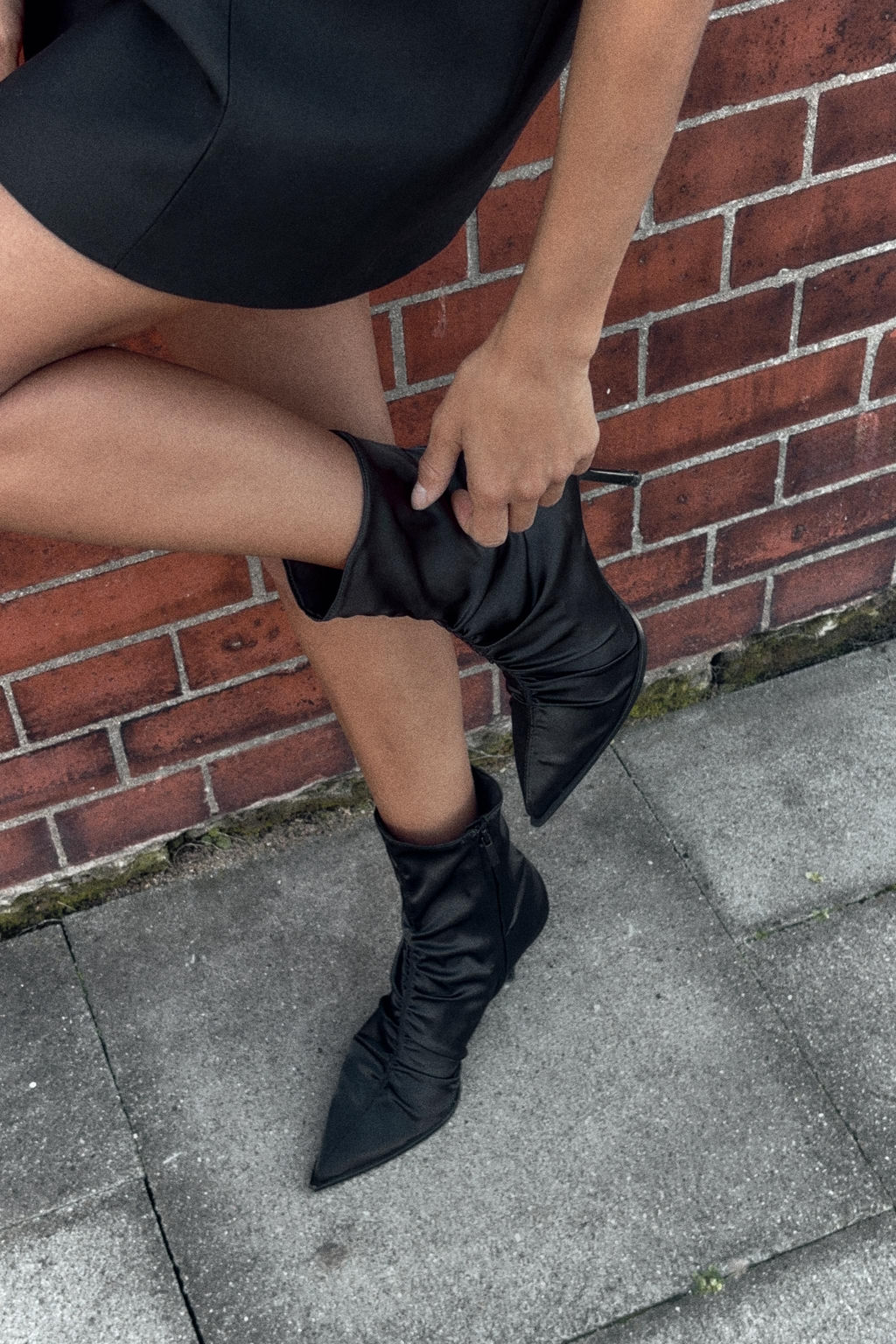 SATIN-EFFECT RUCHED HEELED ANKLE BOOTS