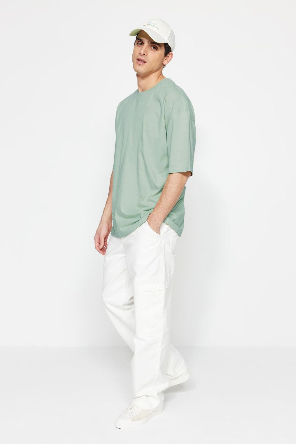 Koyu Mint Oversize/Genis Kesim %100 Pamuk K?sa Kollu Basic T-Shirt TMNSS22TS0318