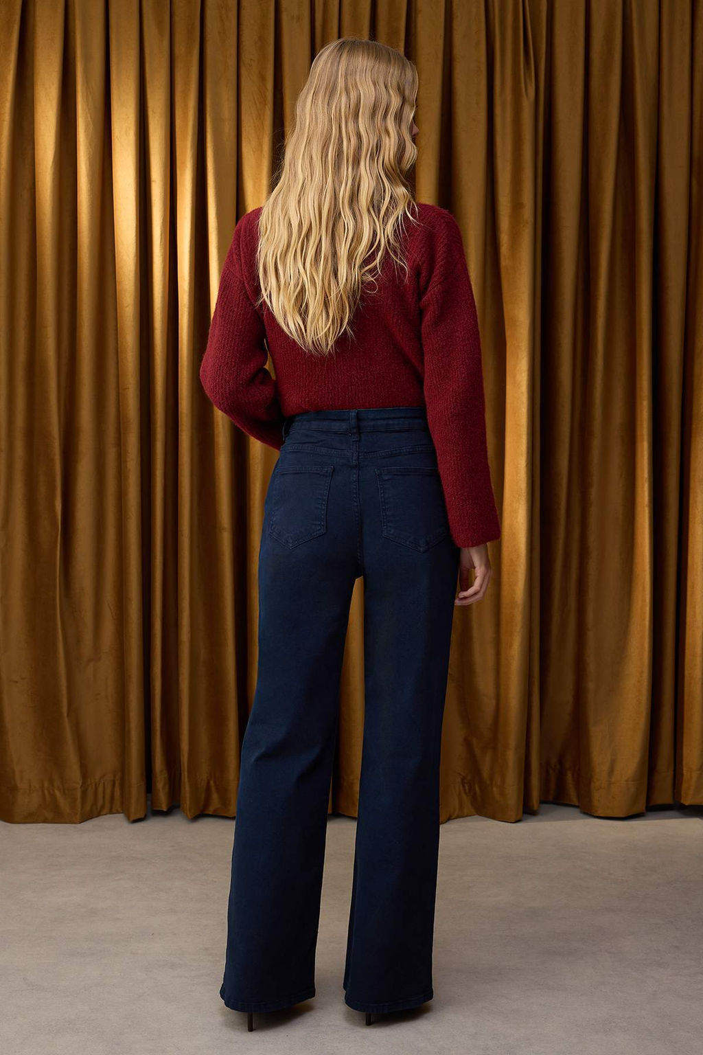 Kahverengi Dugme Detayl? Yuksek Bel Wide Leg Comfort Esnek Jeans TWOAW26JE00017 - Trendyolmilla фото 11