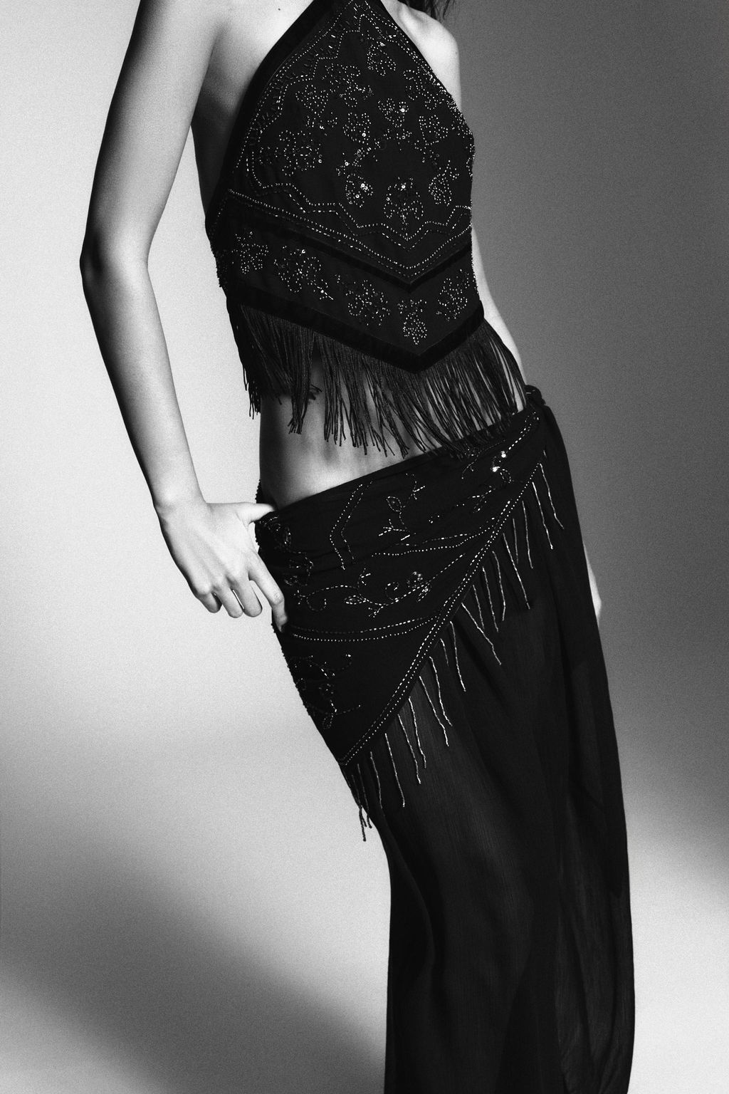COMBINED HALTER NECK BEADED GEORGETTE TOP - Zara фото 4