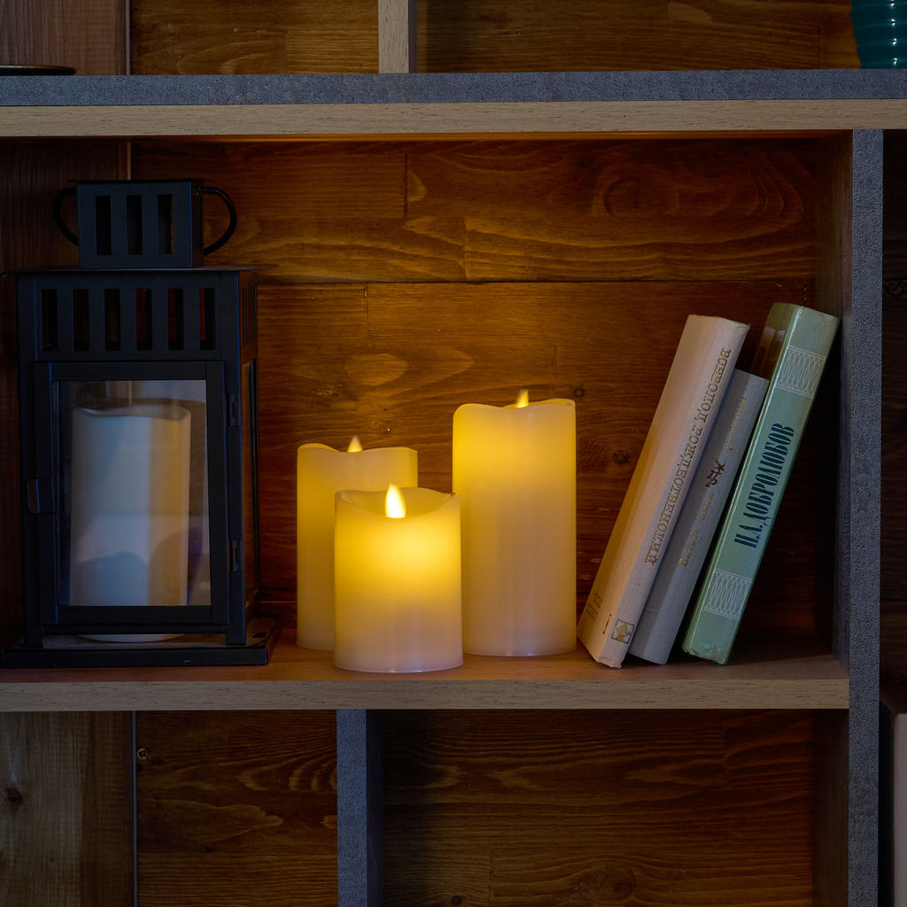 ULD-F065 WW RC CANDLE SET3 Фигура светодиодная Свеча на батарейках 2AA (не в/к), в составе набора из 3 штук. Диммируемая. 1 светодиод. Теплый белый свет. Пульт ДУ (в/к). TM Uniel - Volpe фото 2