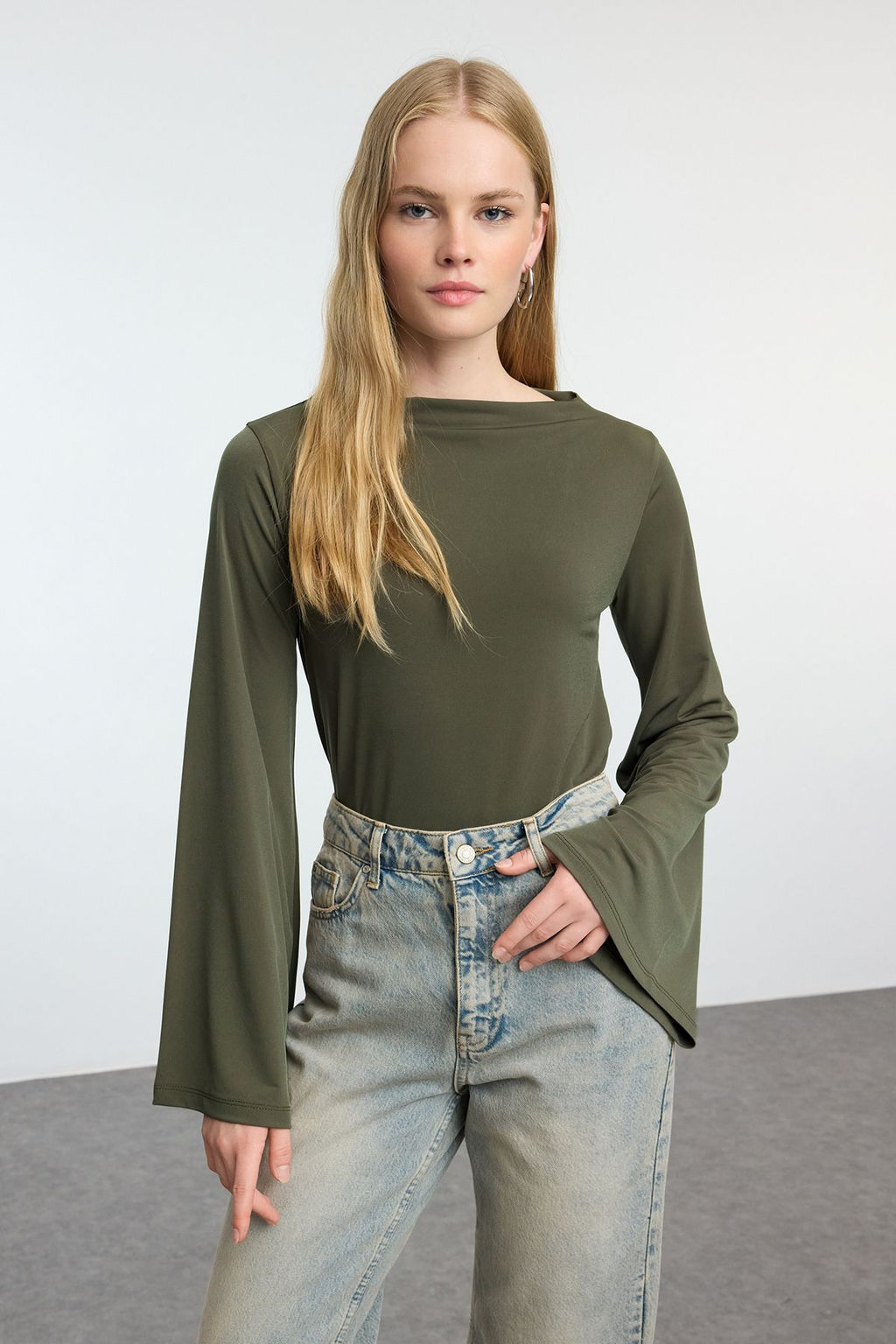 Haki Relaxed/Rahat Kal?p Ispanyol Kol Esnek Orme Bluz TWOAW25BZ00203