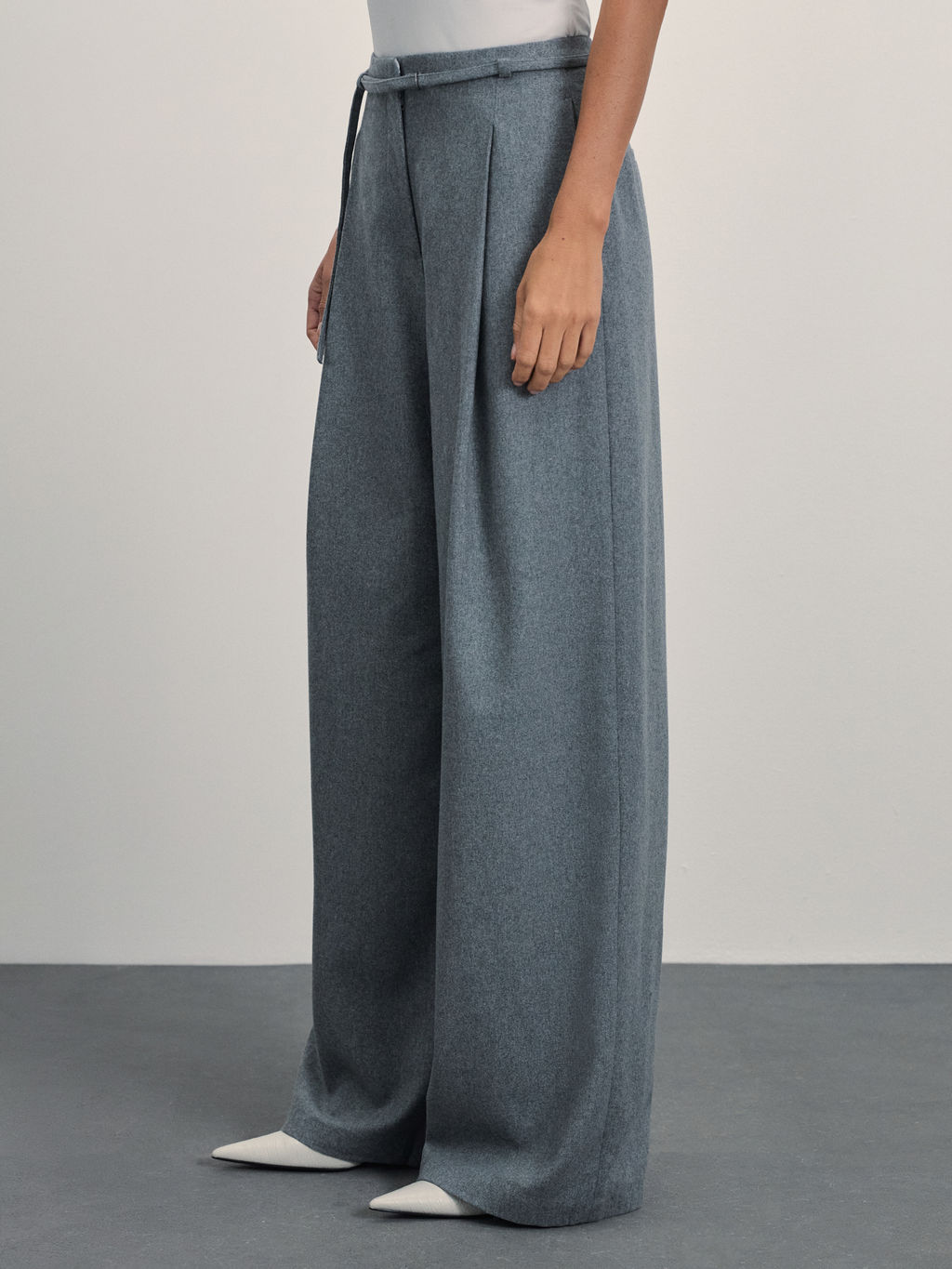 Широкие брюки с защипами с шерстью в составе / Zarina  фото 3