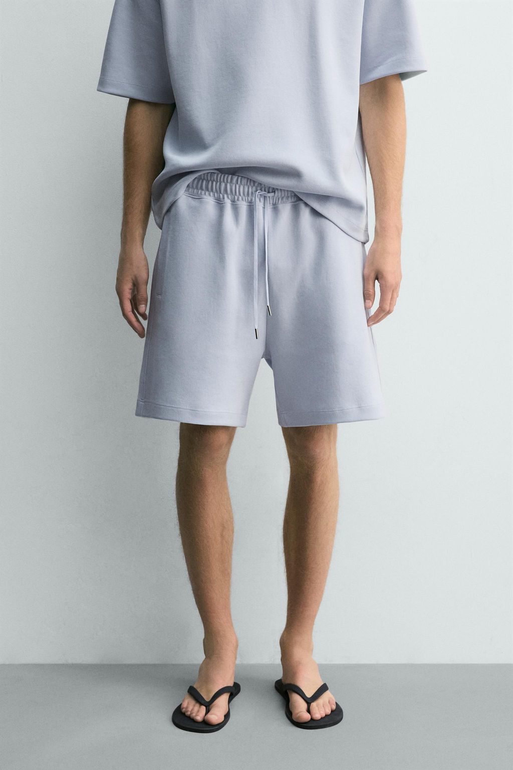 BERMUDA JOGGER RELAXED FIT INTERLOCK / Celeste