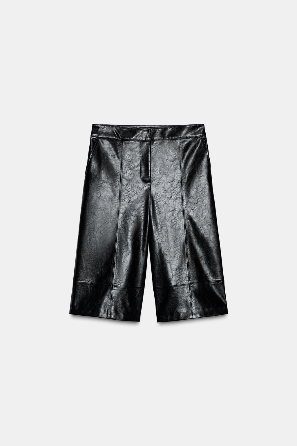 LONG FAUX LEATHER BERMUDA SHORTS