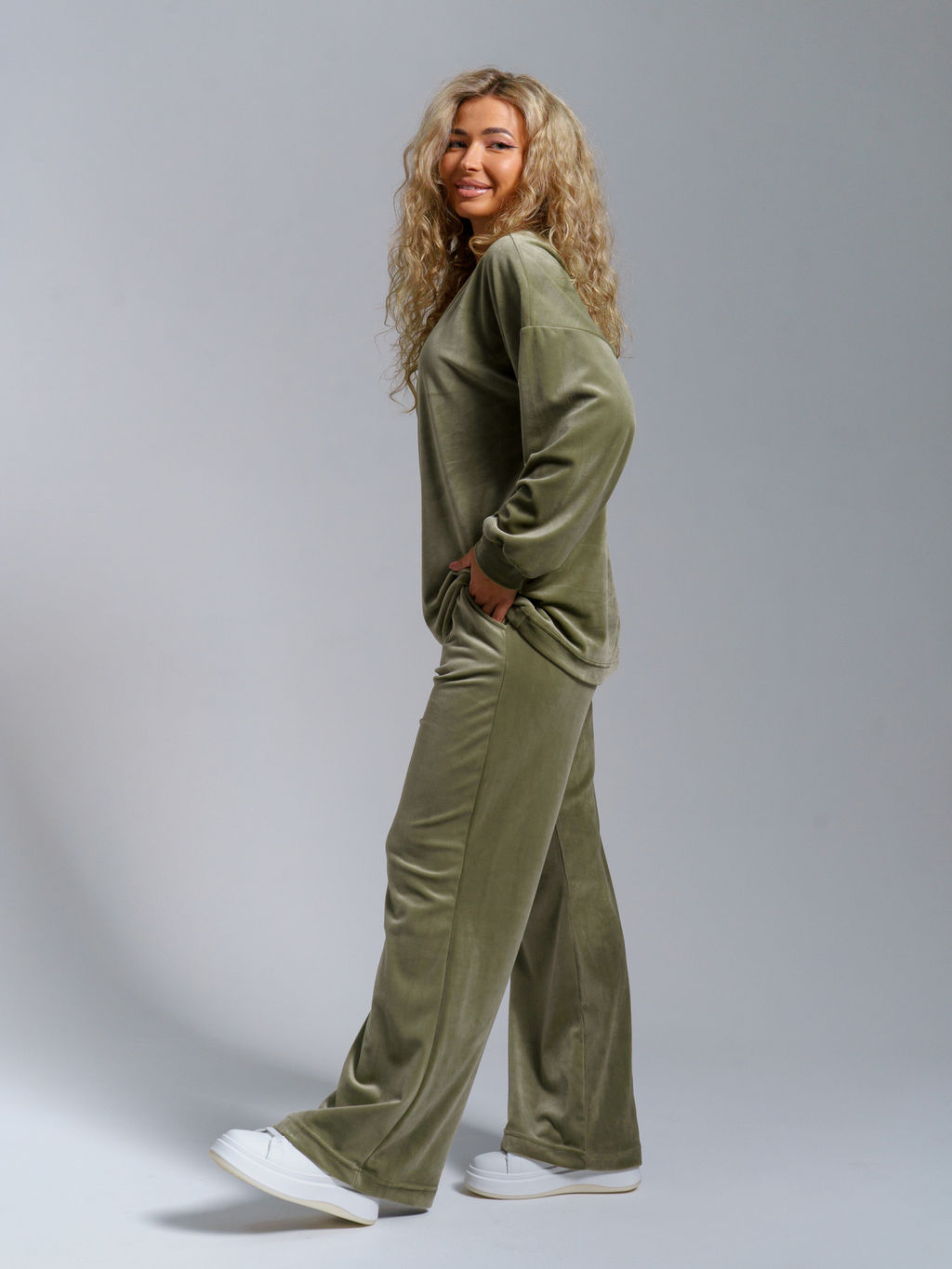 974 Костюм "Св.олива"