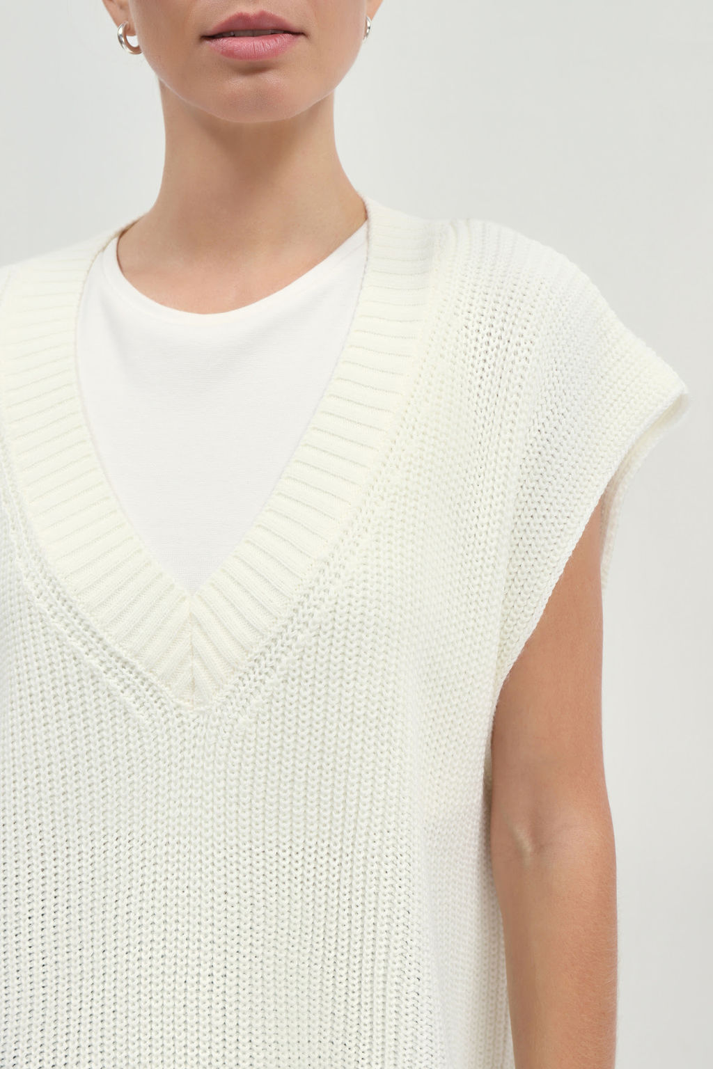 Жилет с V-образным вырезом - Mollis фото 3