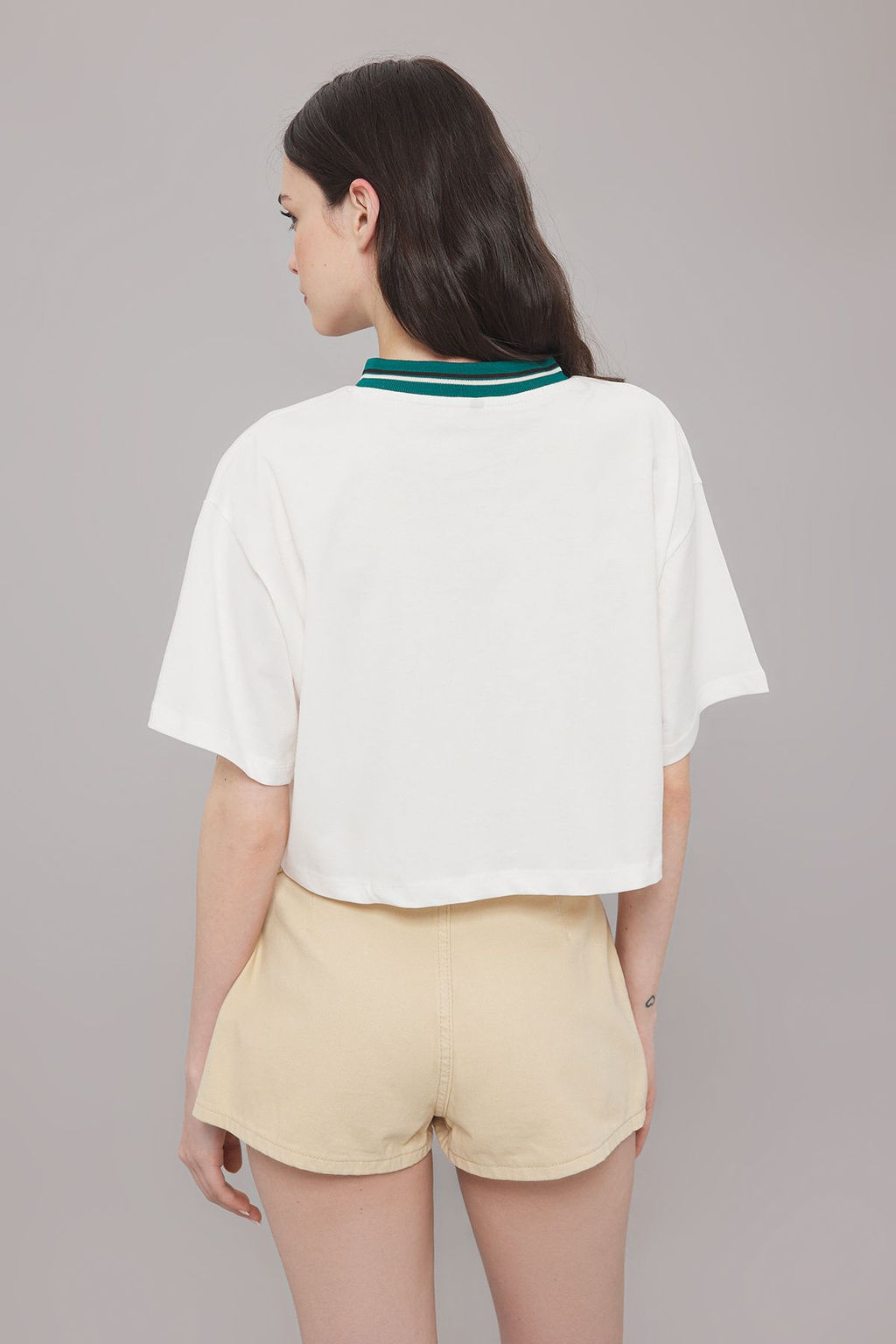 TRENDYOLMILLA Ekru %100 Pamuk Relaxed/Rahat Kal?p Crop Bask?l? Orme T-Shirt TWOSS25TS00086 фото 4