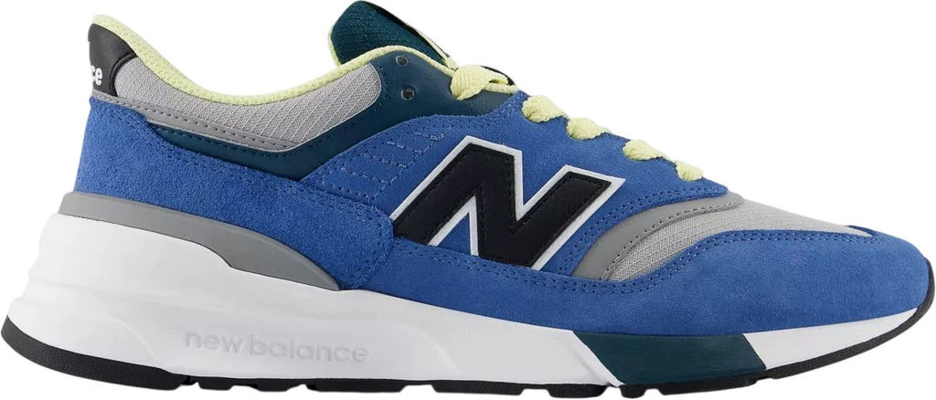 Кроссовки взрослые