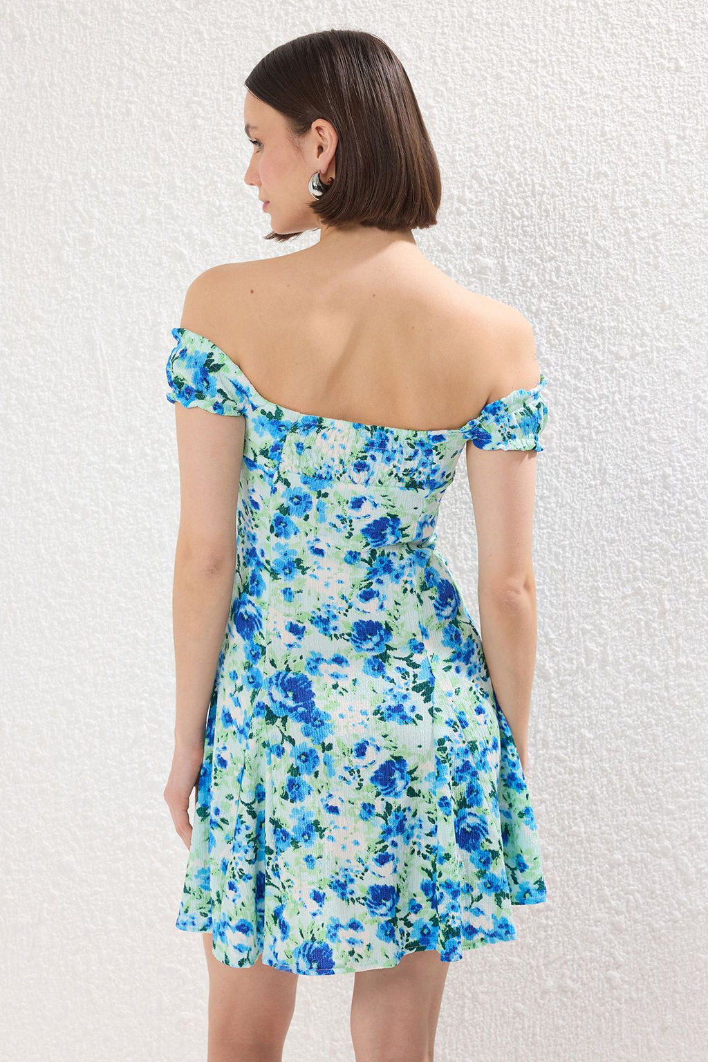 Mavi Carmen Yaka Skater/Belden Ac?lan Fitilli Esnek Mini Orme Elbise TWOSS25EL00472 - Trendyolmilla фото 4