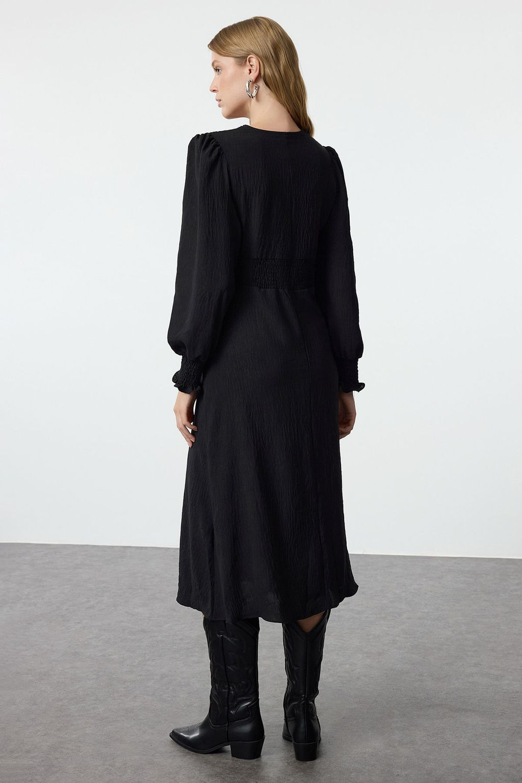 Siyah Belden Ac?lan Korsaj Detayl? Midi Dokuma Elbise TWOAW25EL00366 - Trendyolmilla фото 5