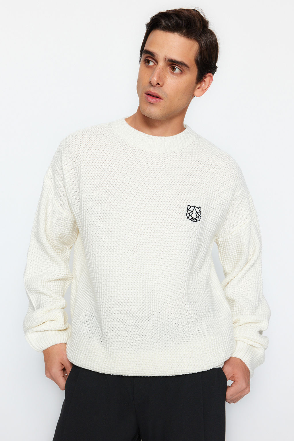 TRENDYOL MAN Indigo Oversize Bisiklet Yaka Dokulu Kazak TMNAW24KZ00032 - Trendyolmilla фото 10