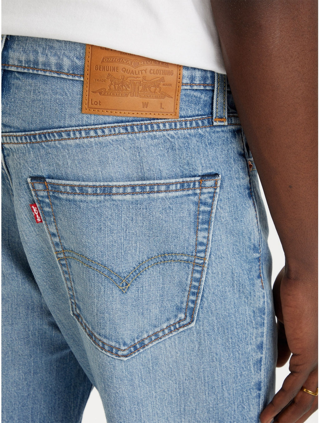 Джинсы мужские