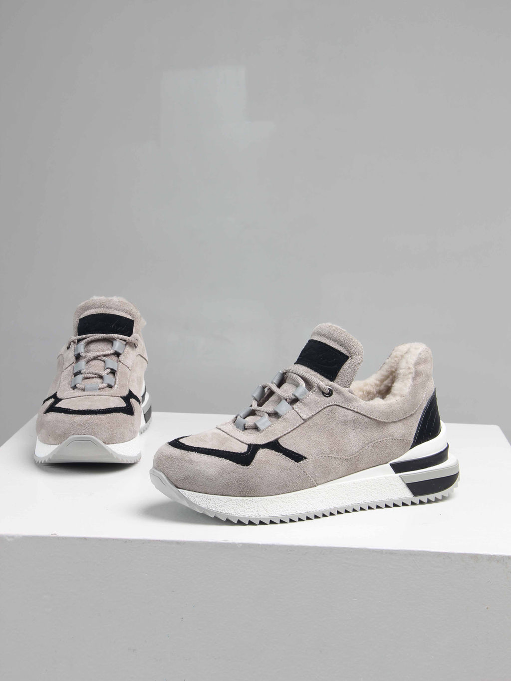 Кроссовки 150.maskgr. каменный замша/Мех