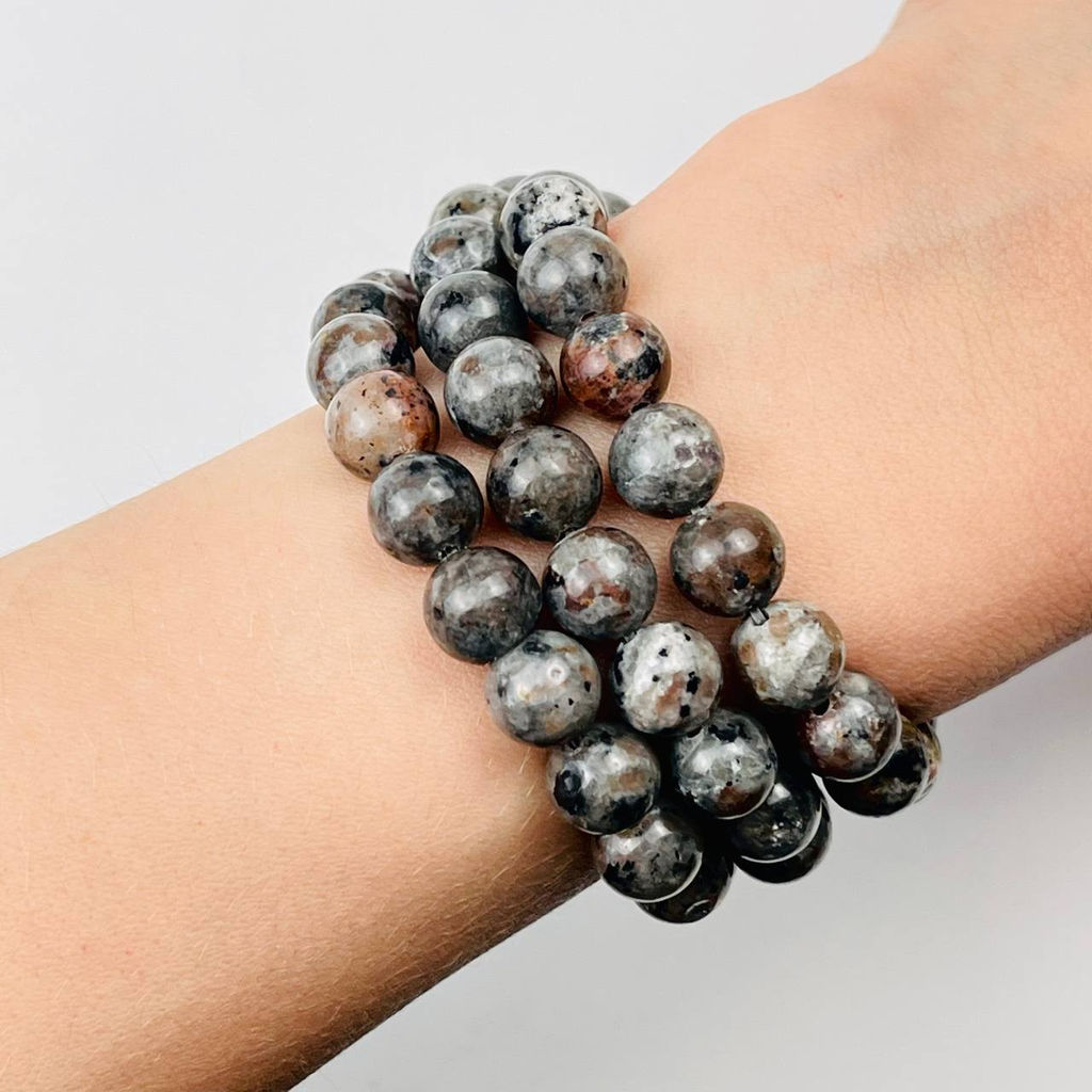 Бусины для украшений из Йооперлита (45 бусин)