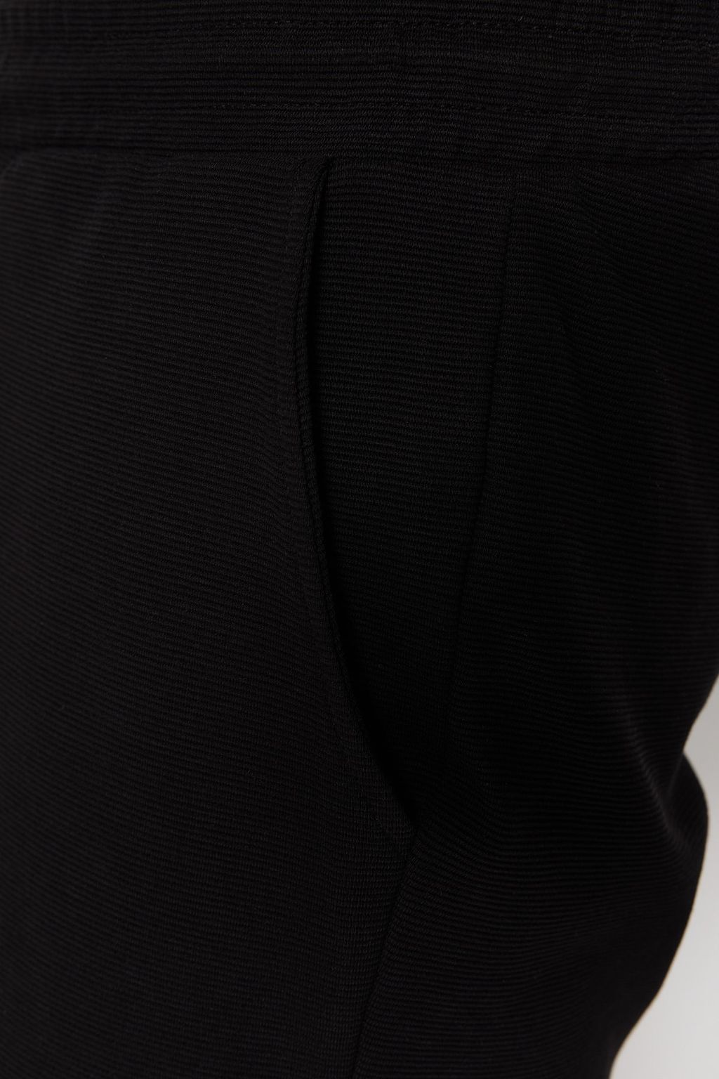 Siyah Regular %100 Pamuklu Fit Dokulu Sort & Bermuda TMNSS23SR00032