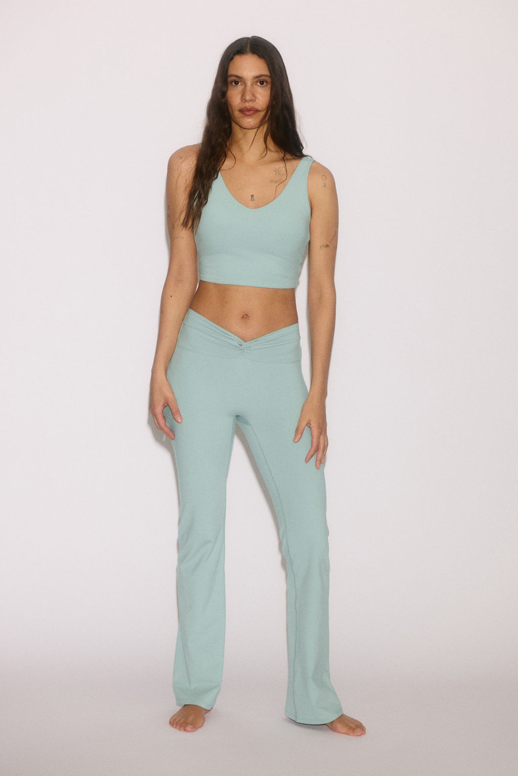 Top de tirantes SoftMove con detalle girado - H&m фото 6