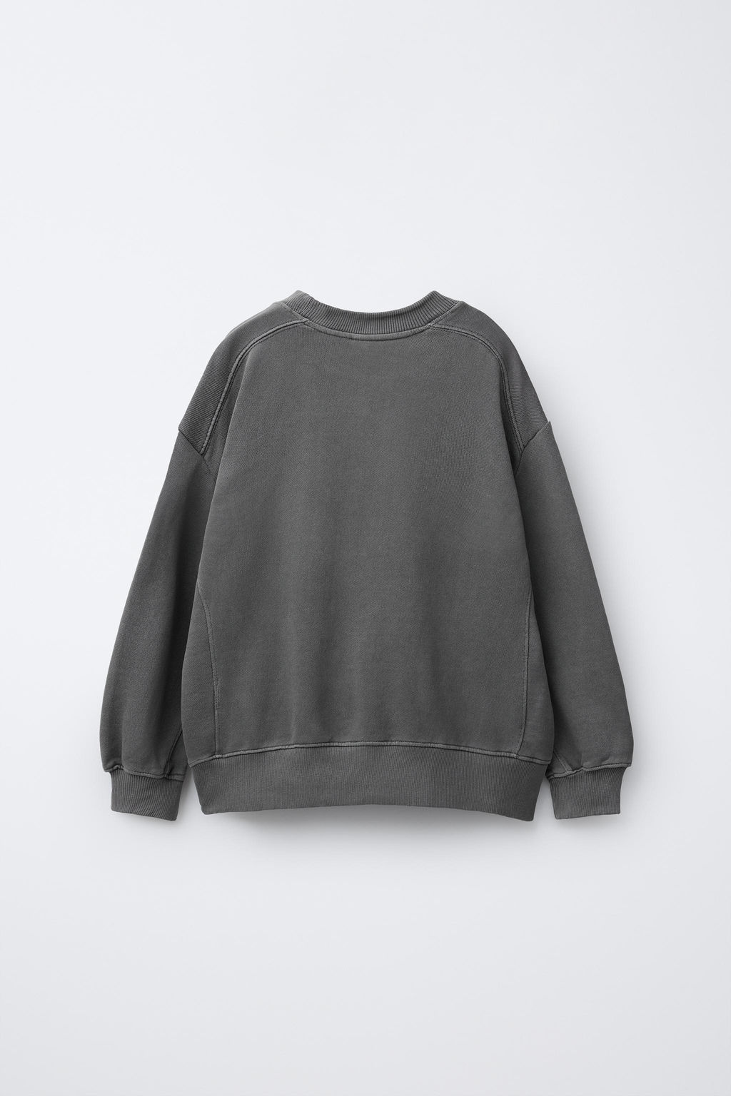 GARMENT DYE LABEL SWEATSHIRT