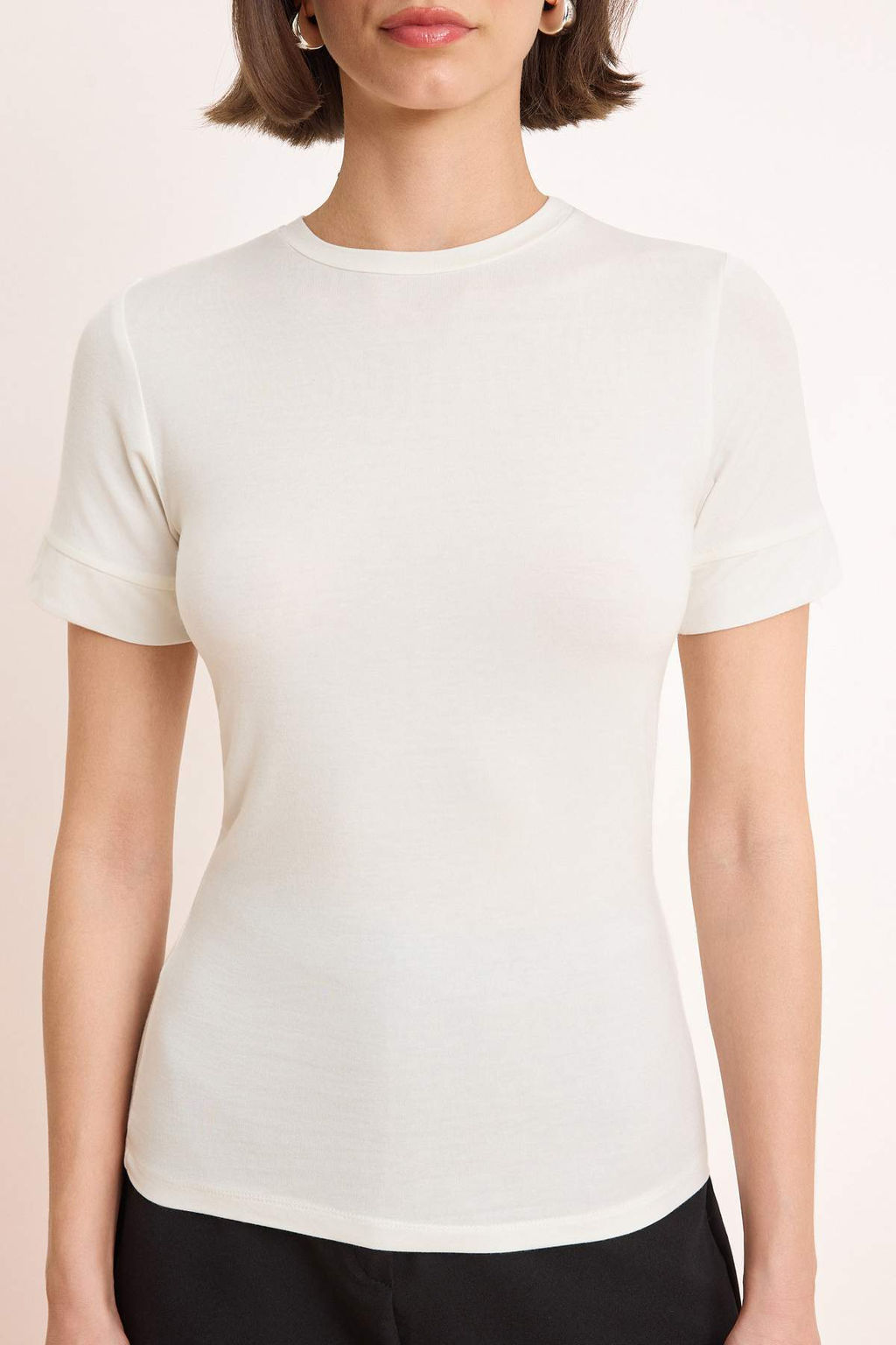 Ekru Fitted/Vucuda Oturan K?sa Kollu Modall? Orme T-Shirt TWOSS26TS00113 - Trendyolmilla фото 3