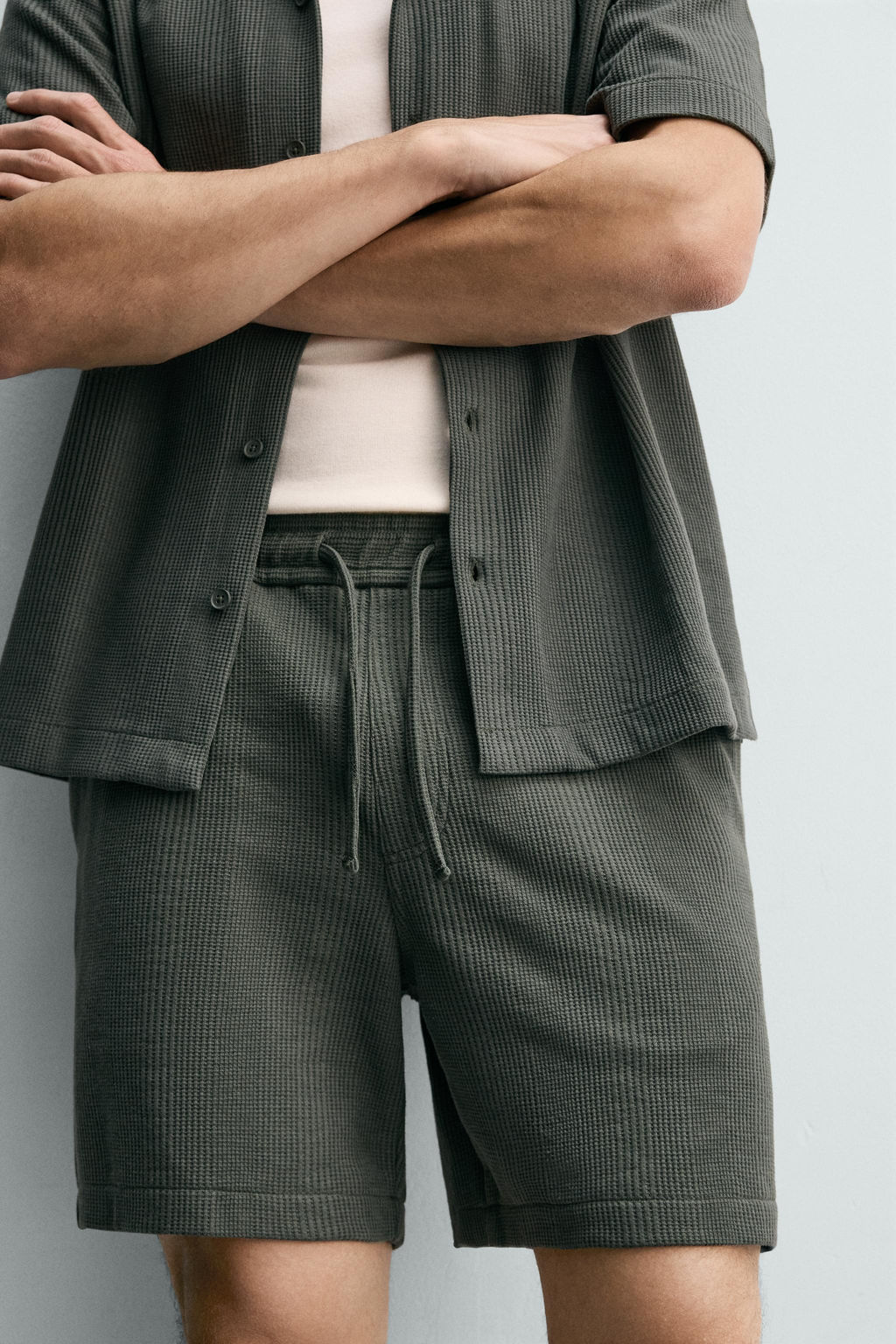 BERMUDA RELAXED FIT ESTRUCTURA / Khaki