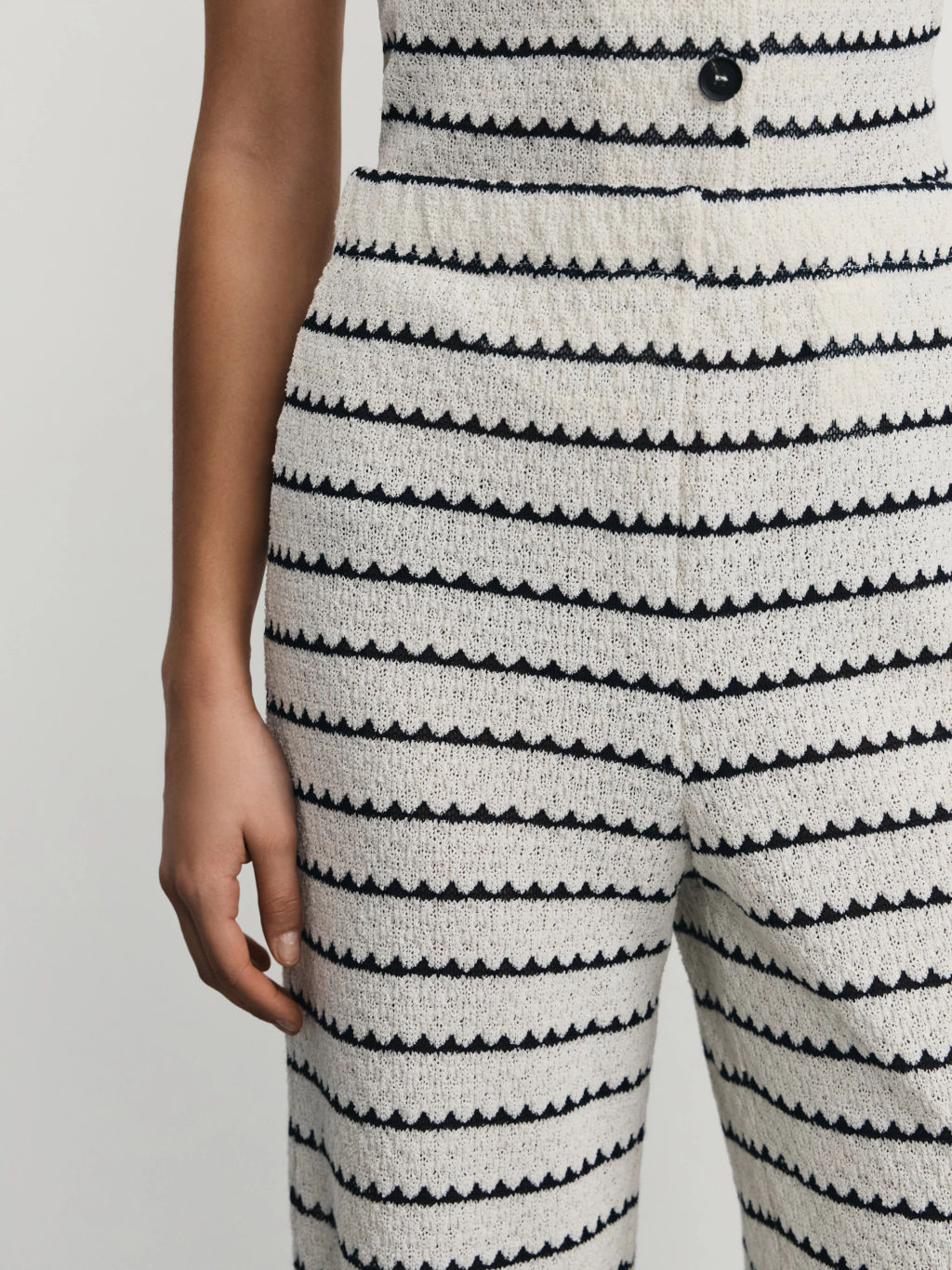 Брюки из фактурной вязки / Zarina  фото 5