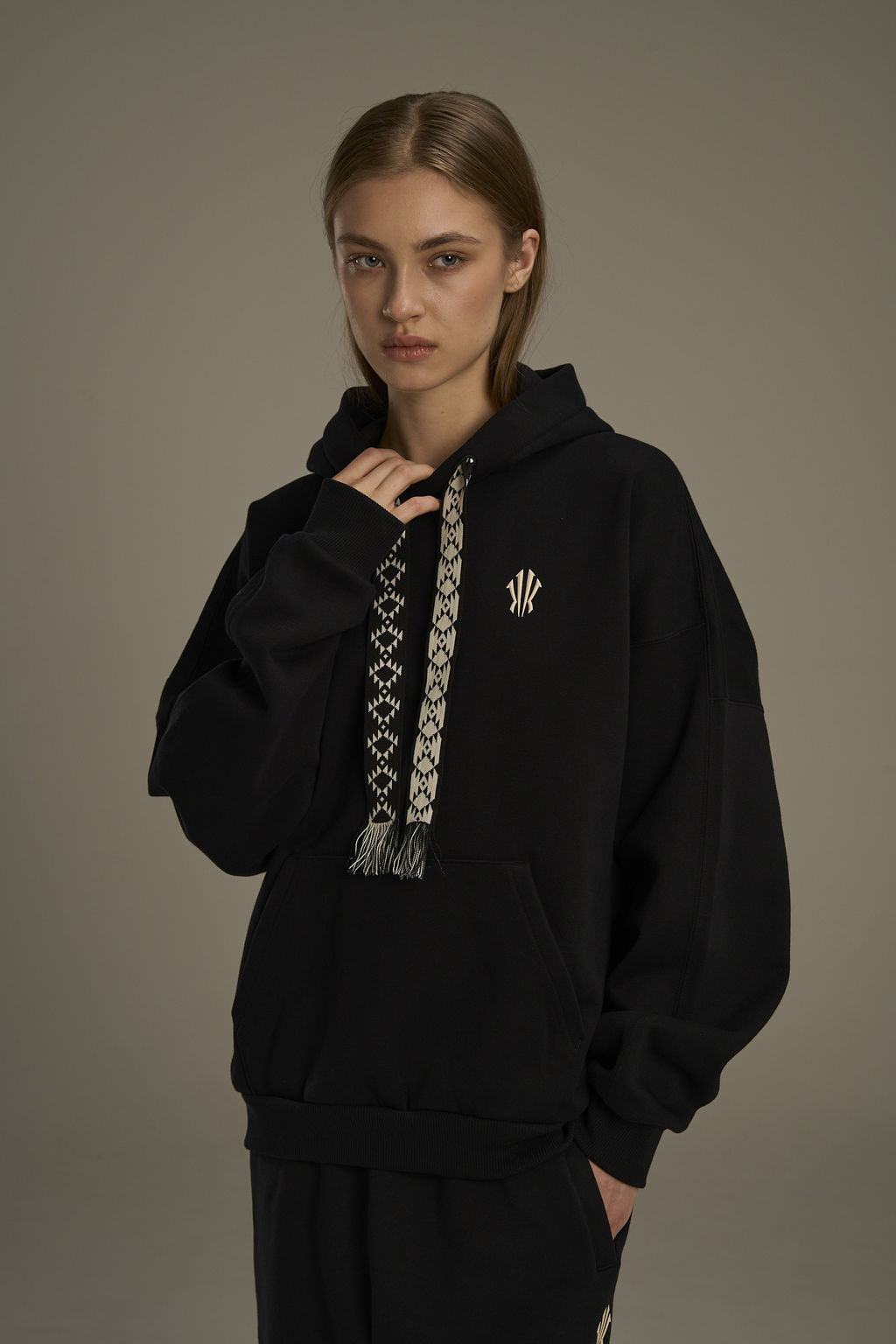 Худи утепленное Черный