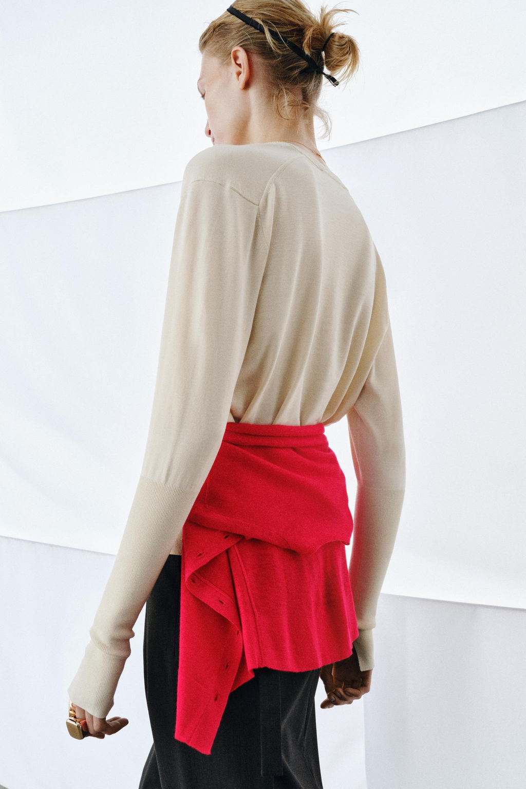 EXTRA-FINE KNIT V-NECK JUMPER - Zara фото 2