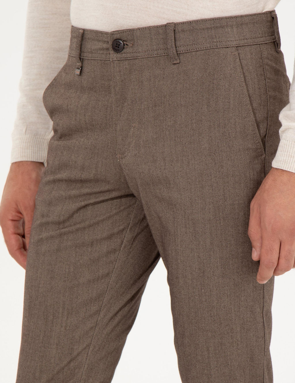 Коричневые узкие брюки чинос - Cacharel фото 6