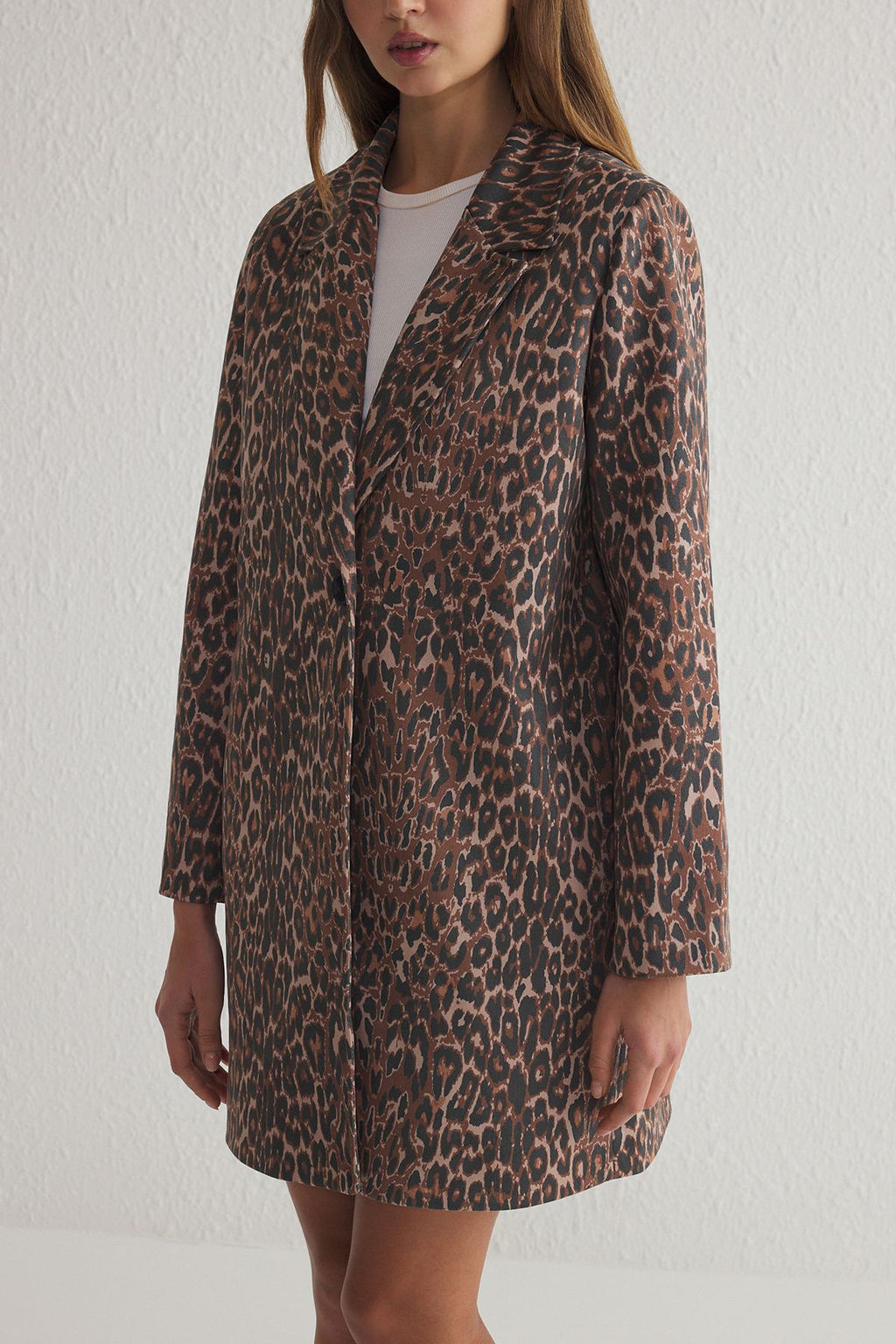 Trendyolmilla Cok Renkli Leopar Desenli Oversize Midi Trenckot TWOSS25TR00005 фото 4