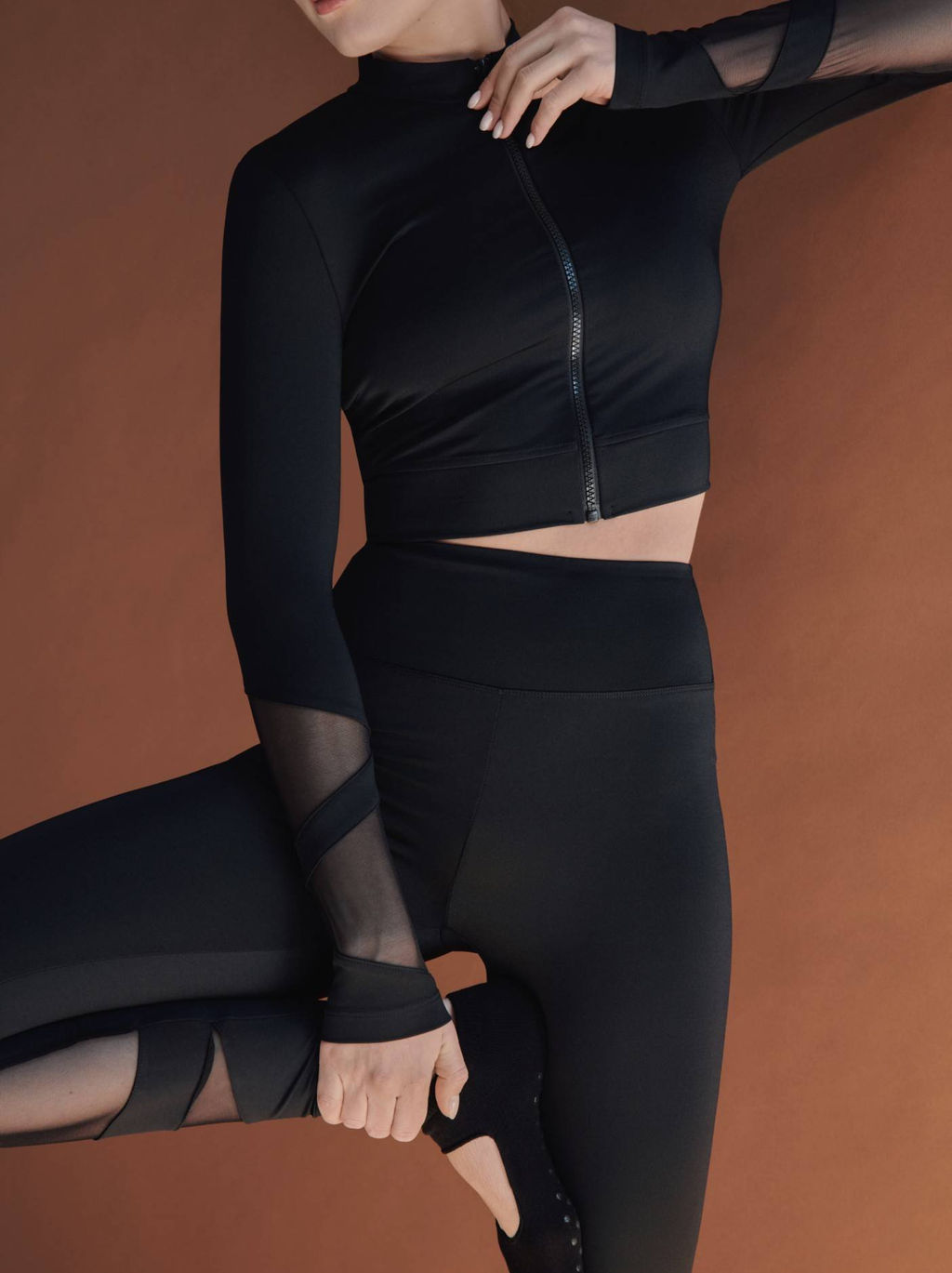 CONTE Укороченный спортивный джемпер на молнии DOUBLE CONTE SPORT LJ 2274 black