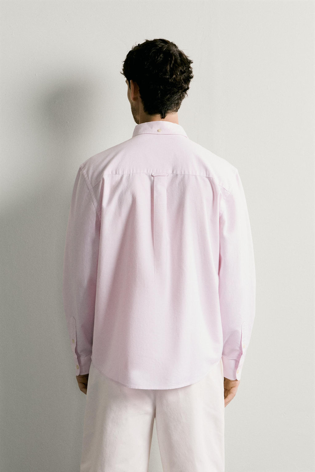 CAMISA REGULAR FIT ESTRUCTURA OXFORD / Rosa / Blanco - Zara фото 3