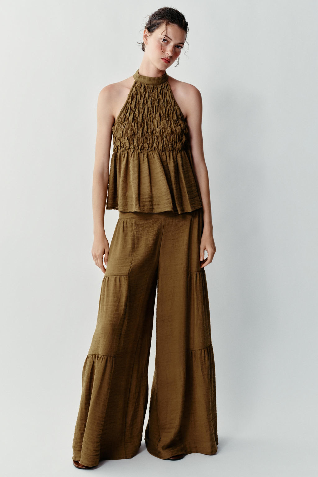 TOP HALTER FRUNCES / Oliva