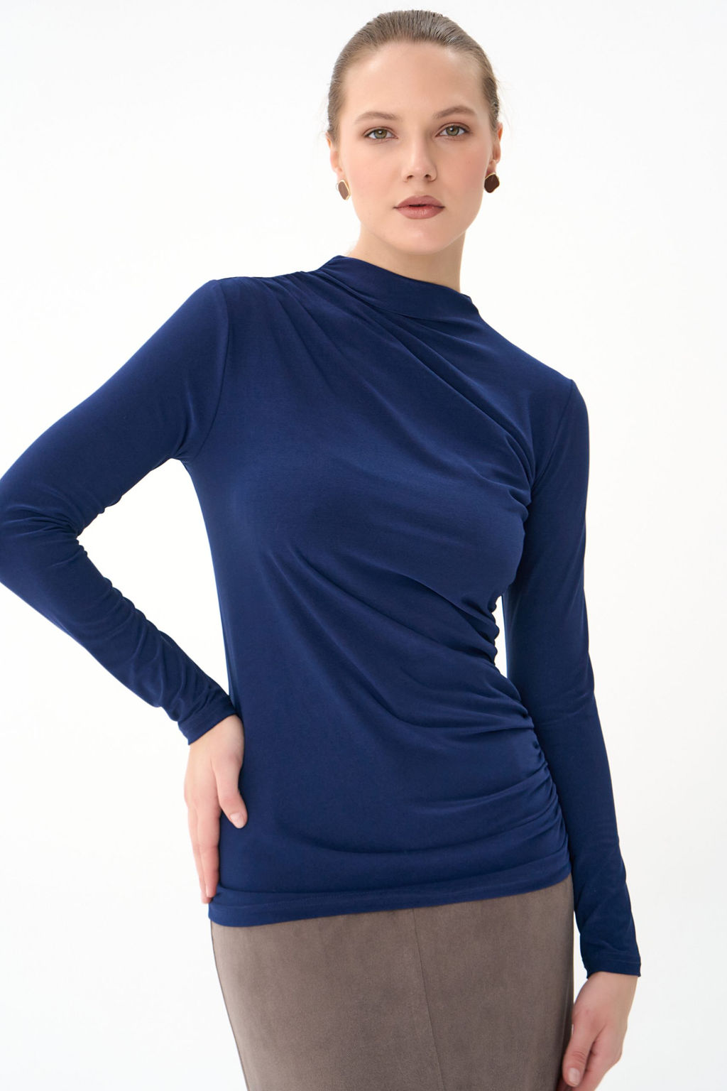 Лонгслив Нора (черника)