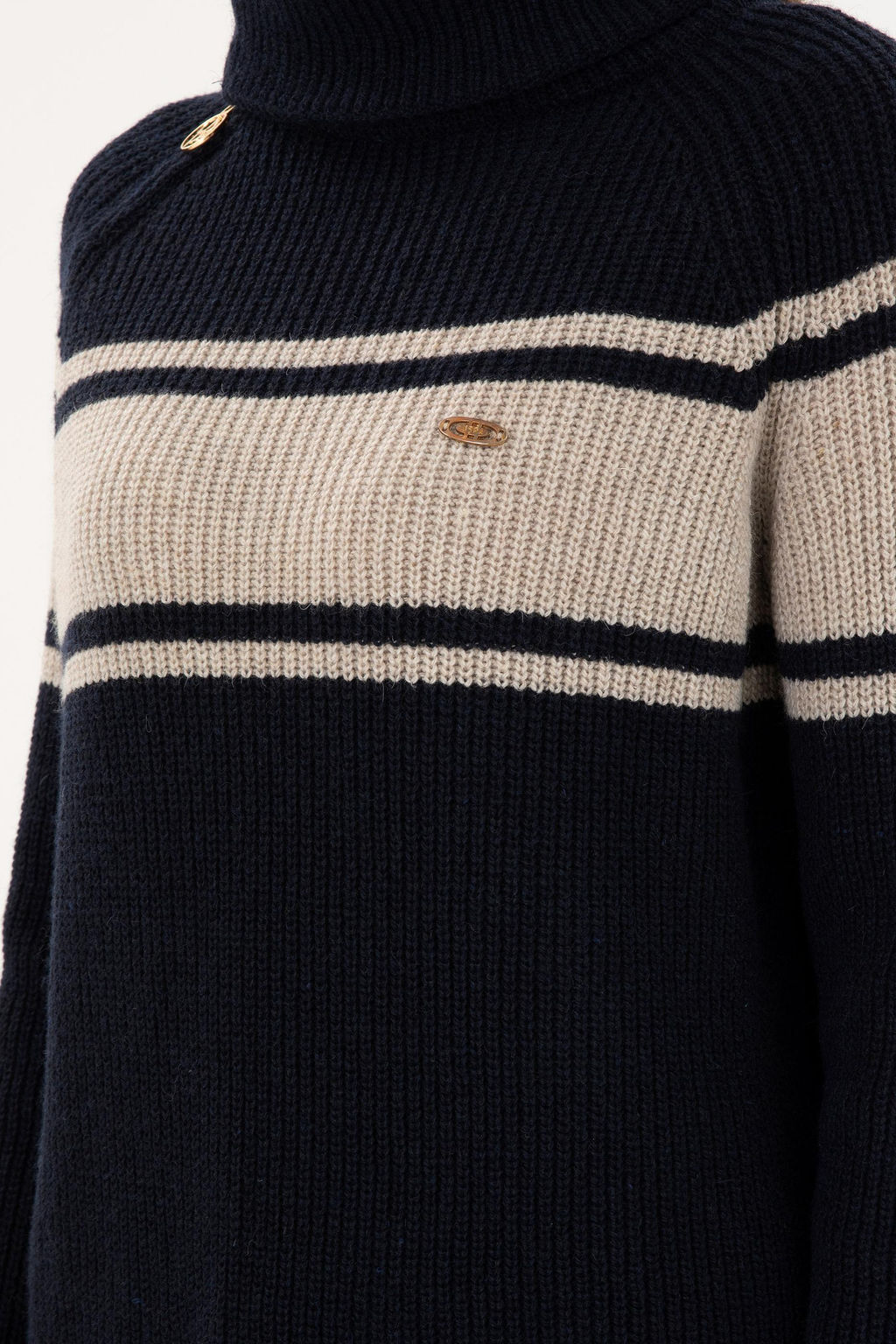Женский темно-синий свитер с v-образным вырезом - U.s. polo assn фото 7