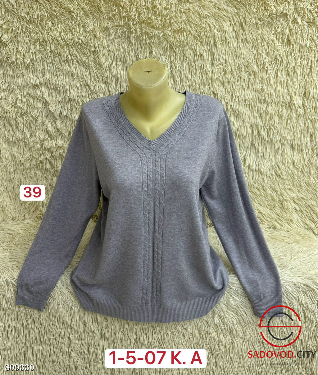 Свитер женский с v-вырезом - Bruno фото 10