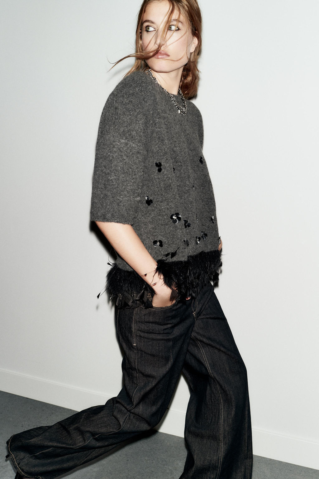 WOOL, SEQUIN AND FEATHER JUMPER - Zara фото 2