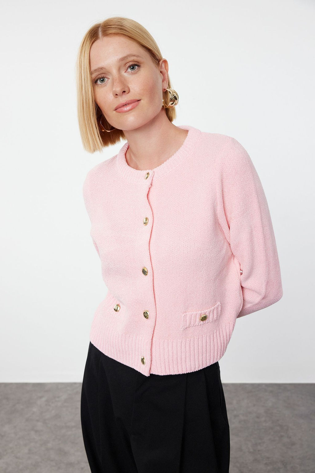 TRENDYOLMILLA Ekru Crop Premium Iplik/Ozel Iplik Cep Detayl? Ceket Gorunumlu Triko H?rka TWOAW24HI00051  фото 17