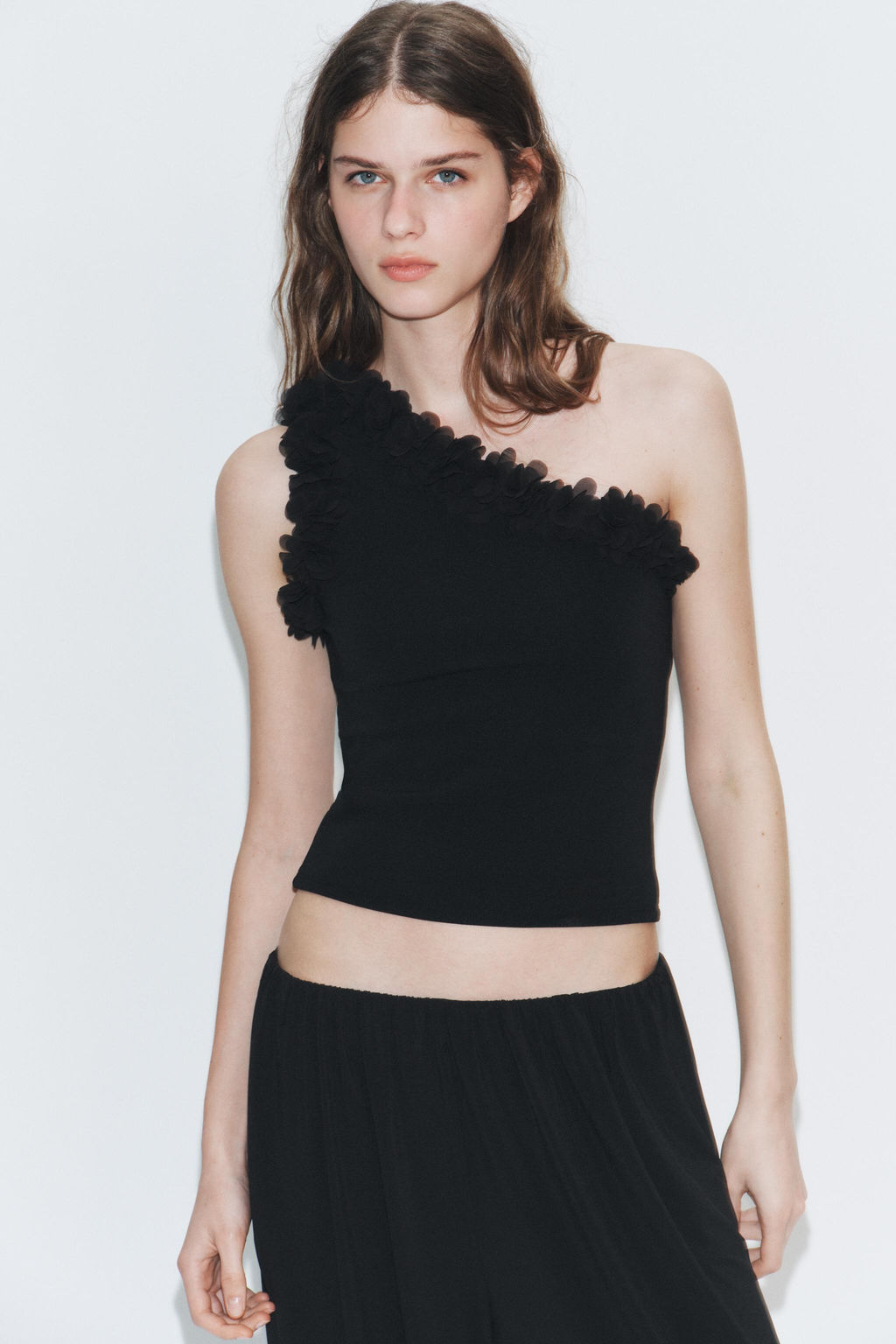 TOP ASIM?TRICO FLORES / Negro