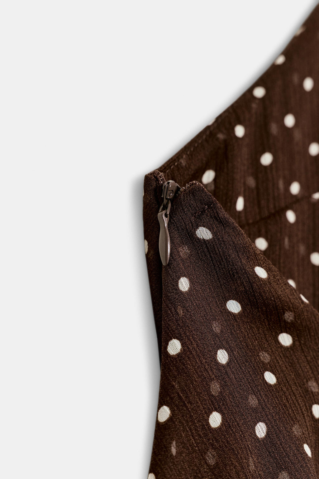 VESTIDO HALTER VOLANTES LUNARES / marron/blanco - Zara фото 5