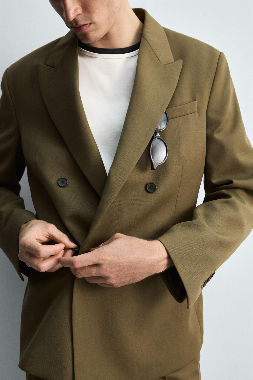 LIMITED EDITION DOUBLE-BREASTED SUIT BLAZER - Zara фото 7