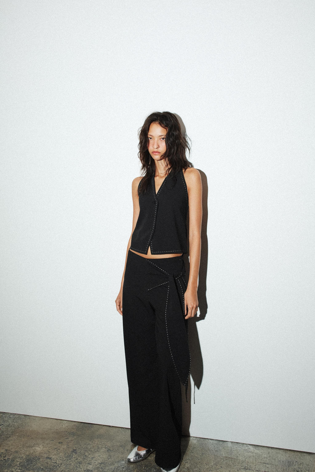 TOPSTITCH WAISTCOAT TOP