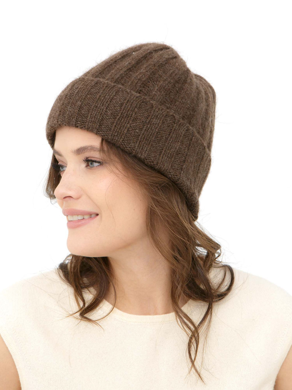 Шапка из шерсти 0179С коричневая