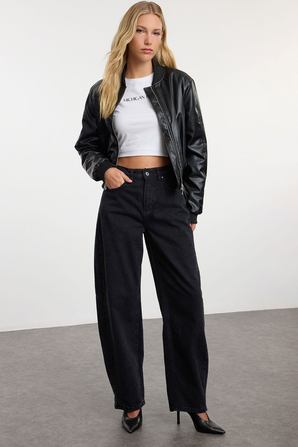 Siyah More Sustainable Dikis Detayl? Dusuk Bel Loose Baggy Jeans TWOAW25JE00328